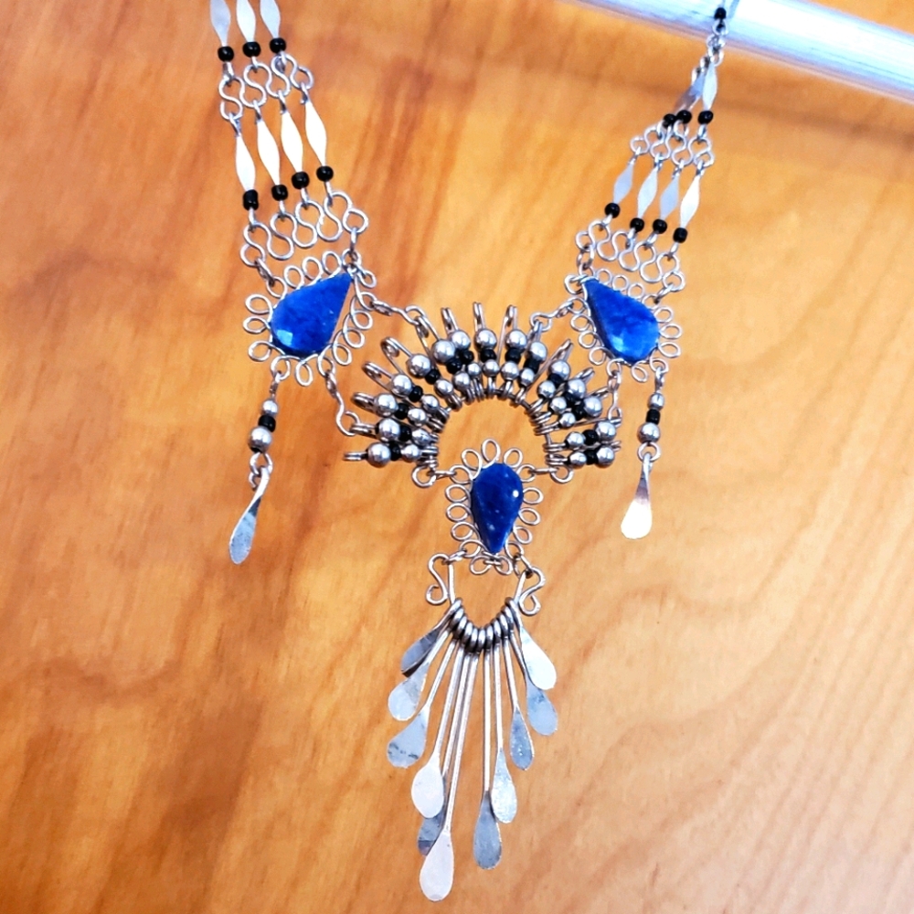 Silver Tone Necklace w/ Blue Beads